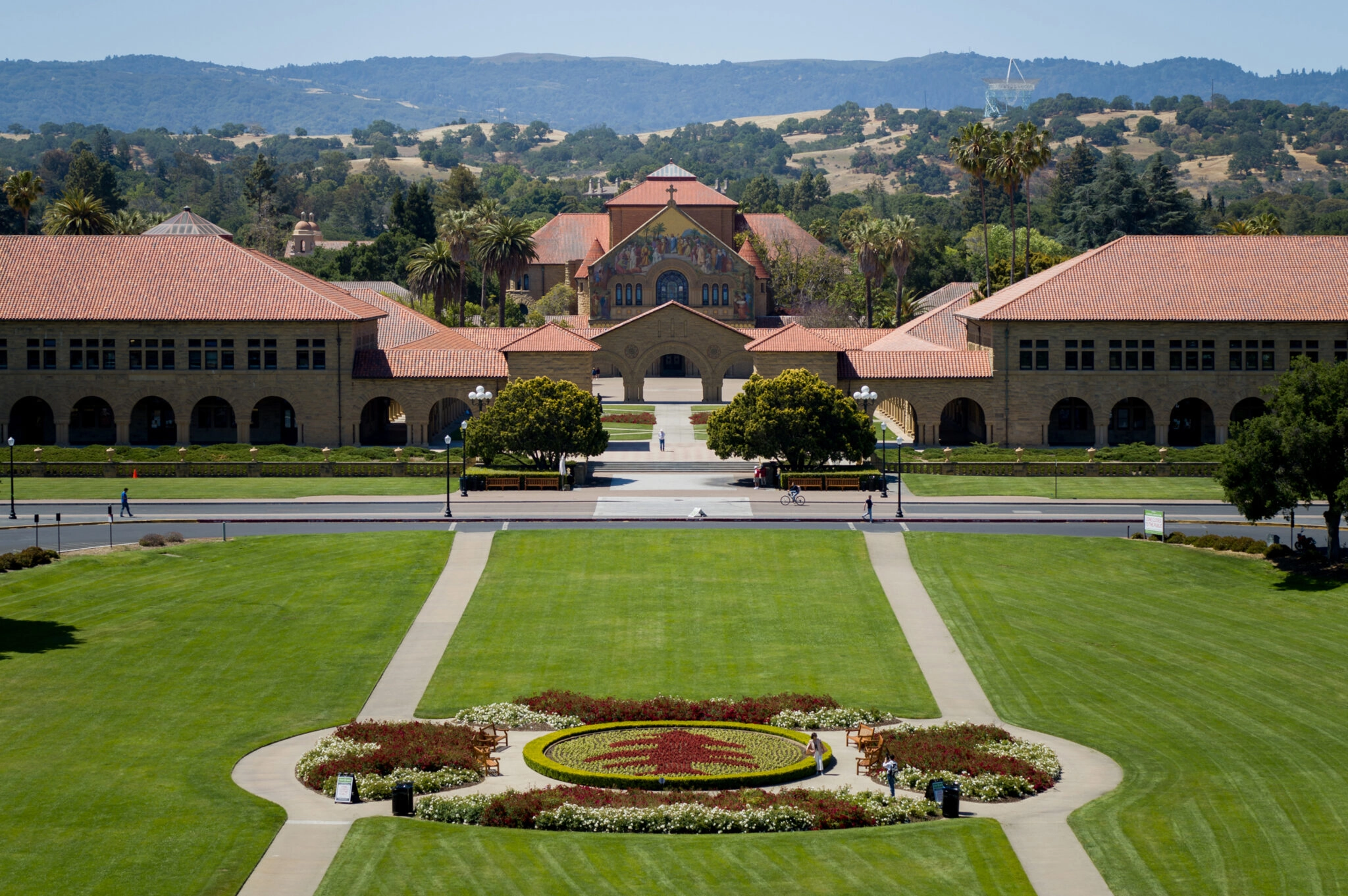 An arial view of the Stanford Oval